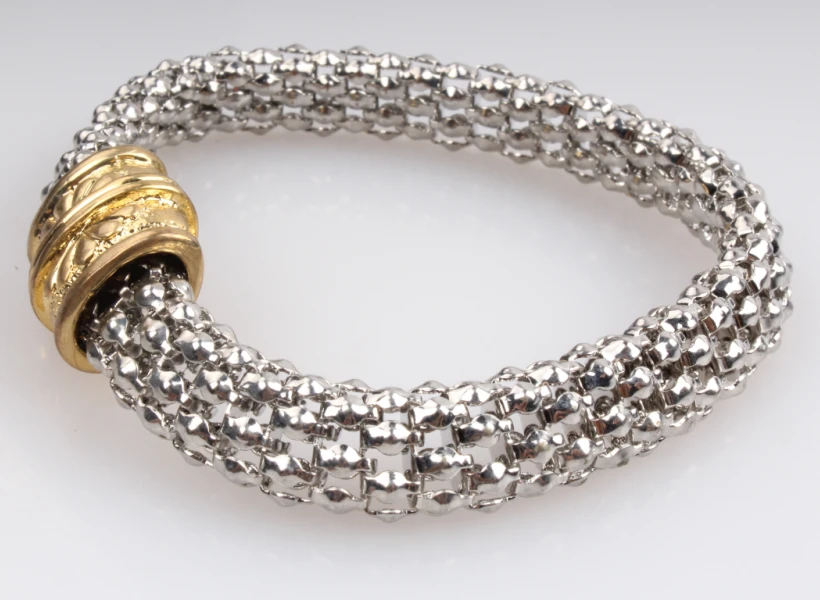 Custom Alloy Bracelet for Women Chain bracelet designs Bridal jewellery Party Accessorie