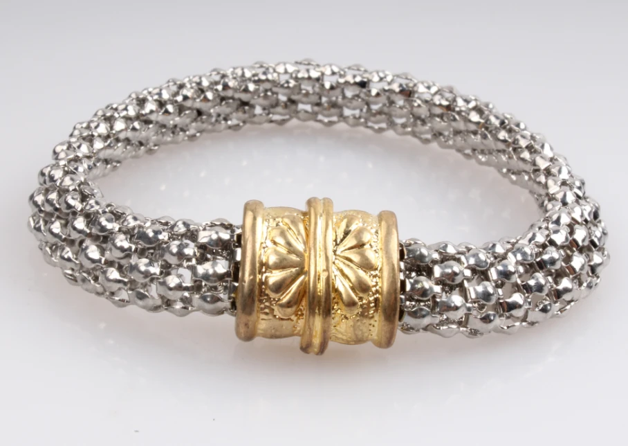 Custom Alloy Bracelet for Women Chain bracelet designs Bridal jewellery Party Accessorie