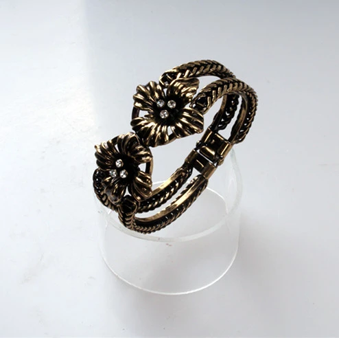 European high-grade Jewelry Wholesale Wide Opening Cuff Alloy Bracelet