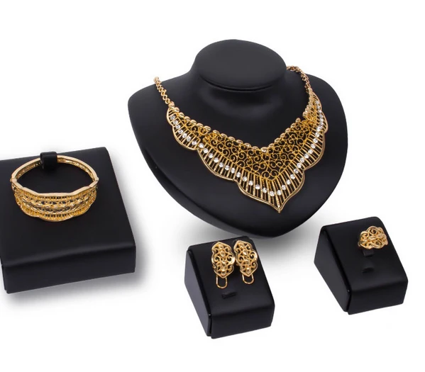 Factory Price Gold Love Alloy Gem Wedding Travel Women's Four-piece Jewelry Set