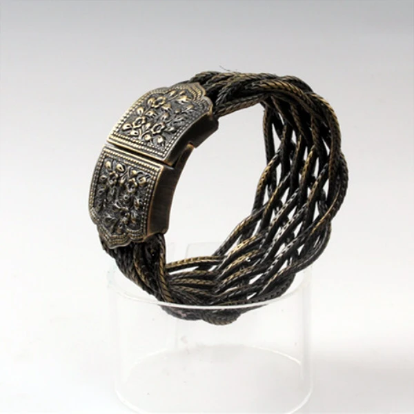 Best Selling Fashion Armbänder Hot Jewelry Trends 2017 Charm Wire Armband Großhandel Fashion Custom Love Woven Armband