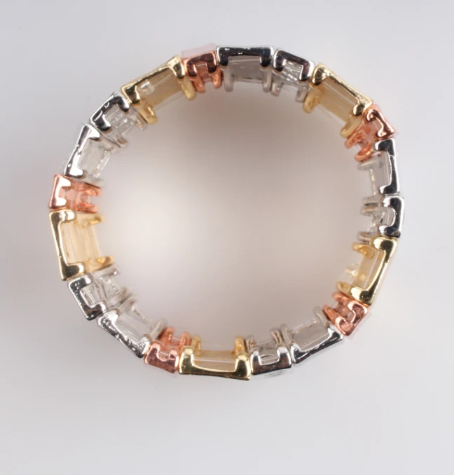 Fashion and High Quality Lower MOQ Jewelry Manufacturer Alloy Bracelet for Women