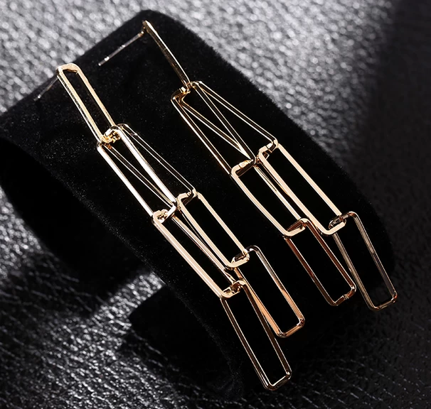 porcelana Fashionable Stainless Steel Earrings with 925 Silver Long Stud Earrings Manufacturer fabricante
