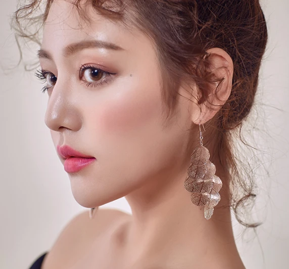 High Polish Gold Plating 14K 925 Silver Needle Stud Earrings Manufacturer in China