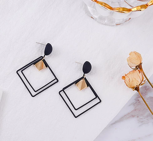 China High Polish Stainless Steel Stud Earrings Geometric Shape manufacturer