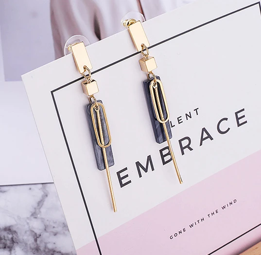 High Quality 18K Gold Plating Long Hanging Earrings for Woman