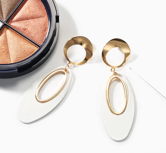 High Quality Gold Plating Zinc Alloy Elliptic Earrings for Woman