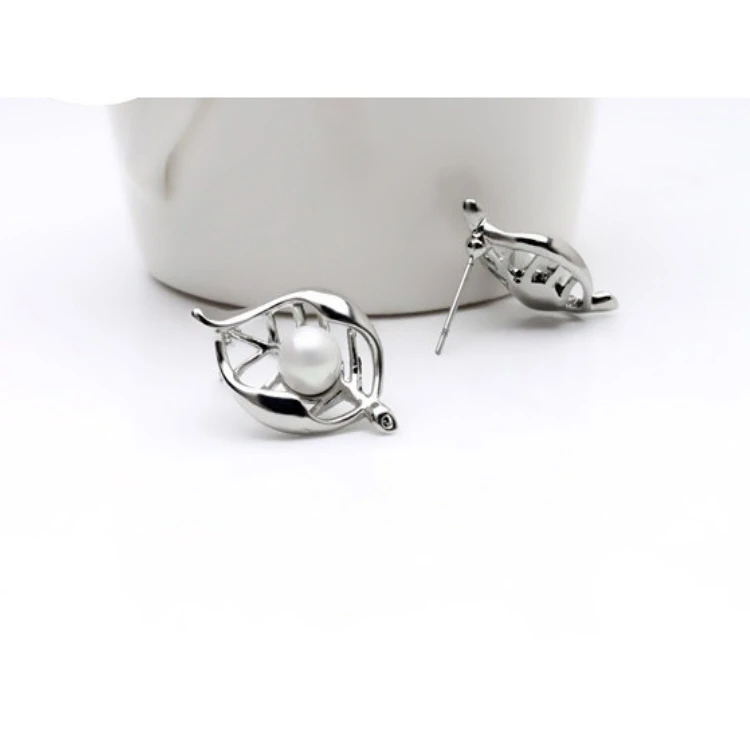 高档珍珠耳环空心叶女性时尚金色耳环