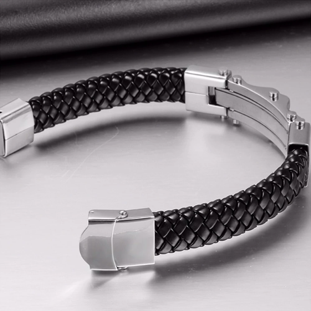 Japan and South Korea titanium steel jewelry wholesale men Leather braided bracelet TS1