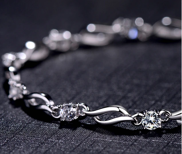 Korean Style Sterling Silver Diamonds Bracelet Bangle Manufacturer in China