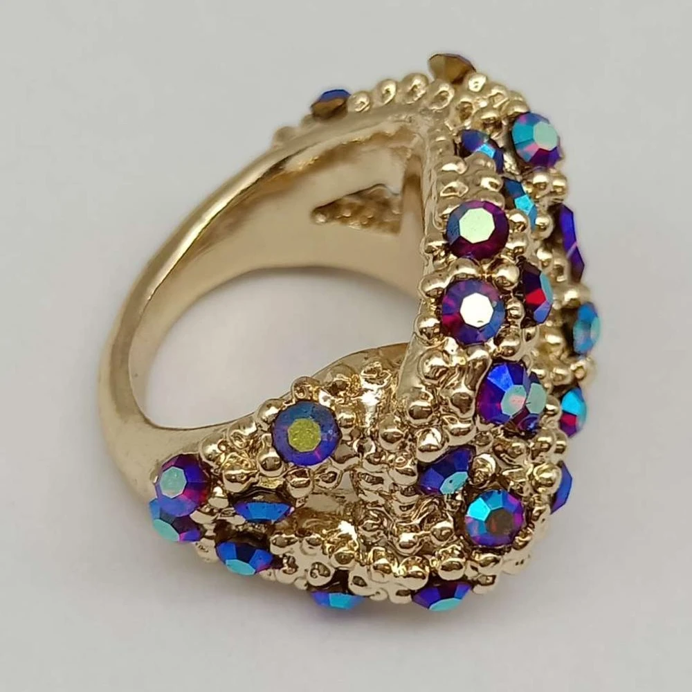 Latest gold Fashion jewelry Women Lady's Big gold rings Engagement ring Birthday Anniversary Gifts for Women Mom Wife