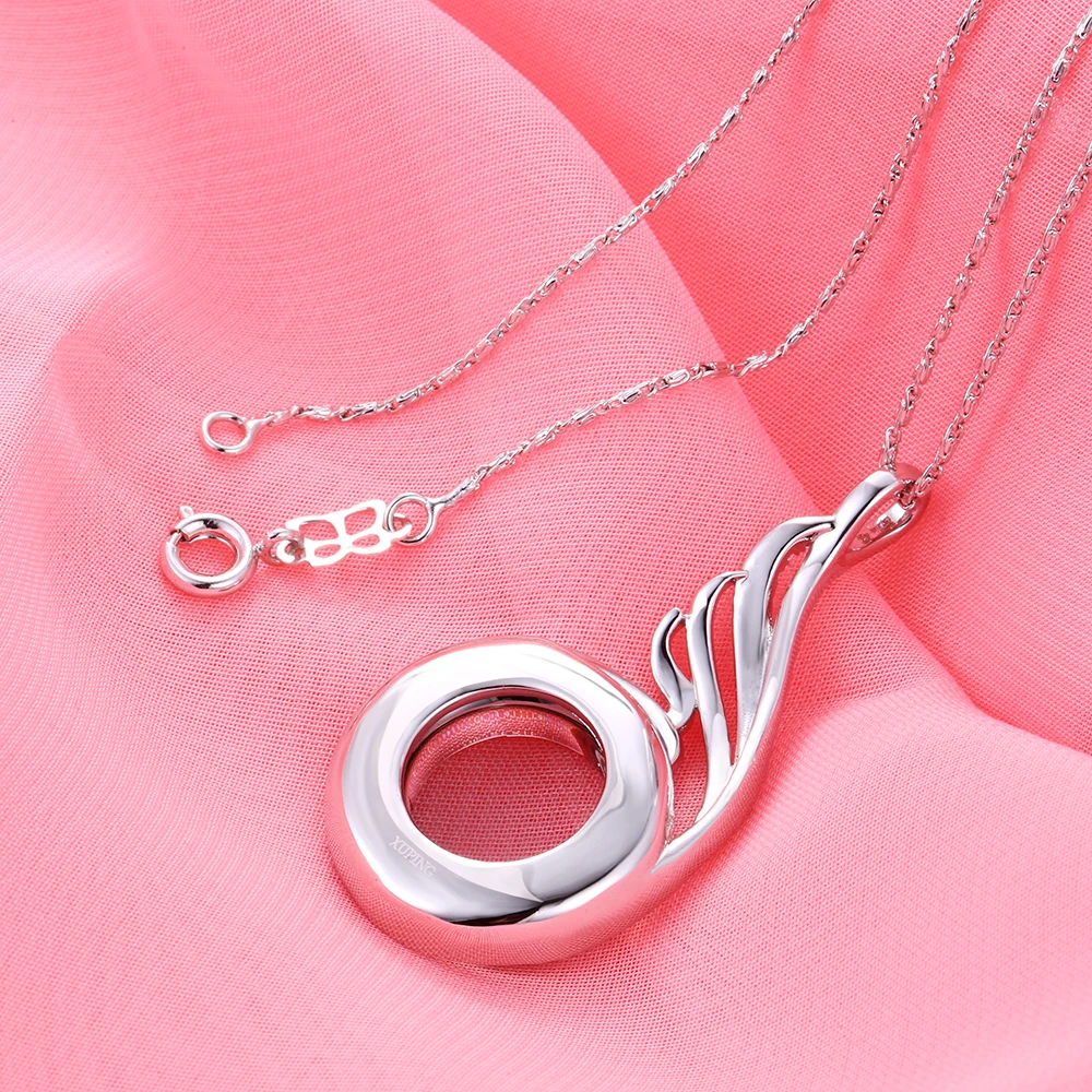 Necklace for Jewelers Crystals Environmental Friendly  Latest Necklace Designs for  Dress Accessory