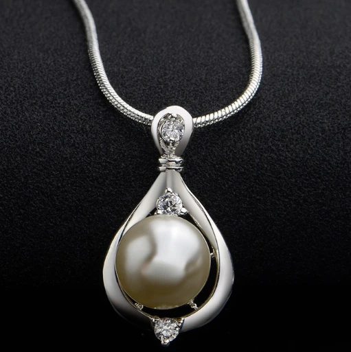 New Design Pearl Necklace Simple Water-Drop Rhinestone Single Pearl Natural Pearl Necklace Wholesale