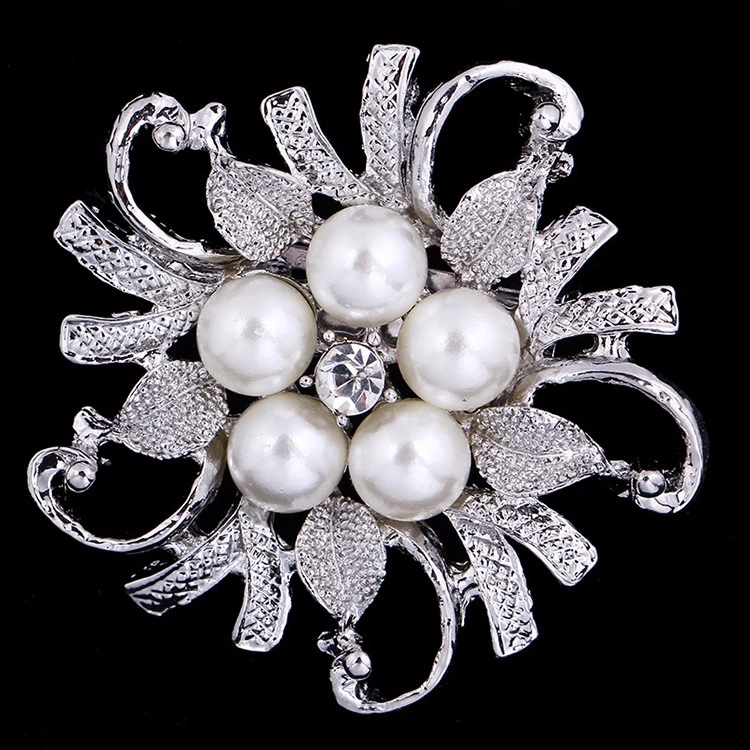 New Women Top Quality Flower Pearl Broches Pins Jewelry Fashion Wedding Party Crystal Brooch Fashion  Jewelry