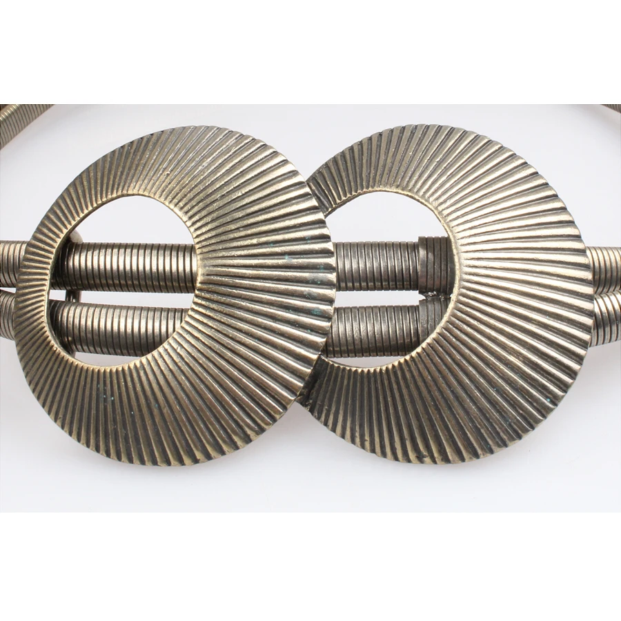 Entwurfs-elastischer Ganshalsketten-Art und Weise 18k Goldbronzierung Metallgürtel Amazonas Stretchshell-Taillengurtart und weisekostümmetallgurt Lieferant