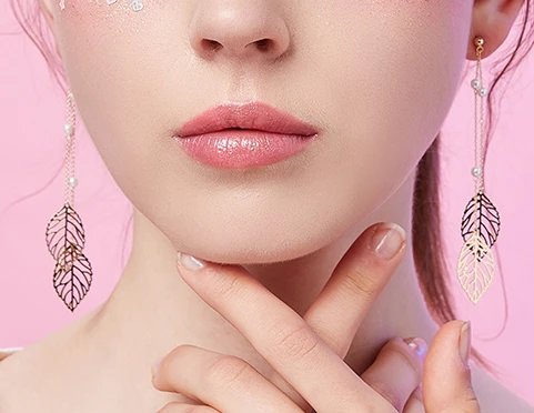 Professional Zinc Alloy Gemstone Long Stud Earrings Manufacturer from China