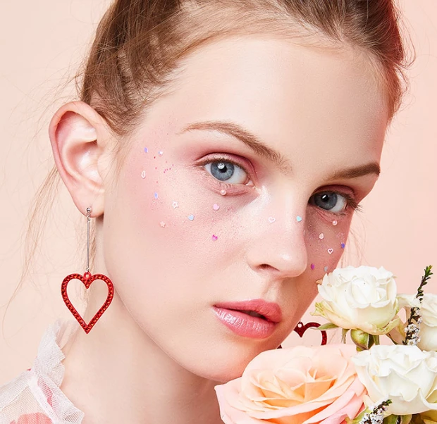 Red Heart Shape Zinc Alloy 925 Sterling Silver Earrings Manufacturer in China