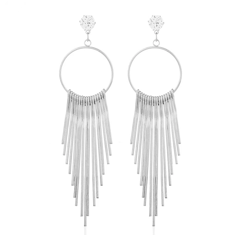The latest fashion charm elegant latest earrings design European and American modern wind pendant tassel earrings ladies