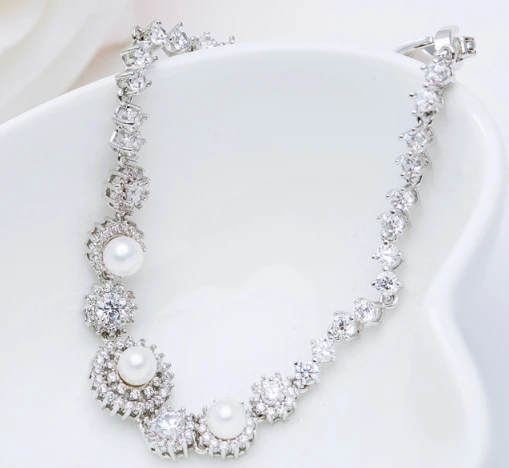 Wholesale Hot Fashion Korean Exquisite Elegant Women Bridal White Pearl Wedding Bracelet
