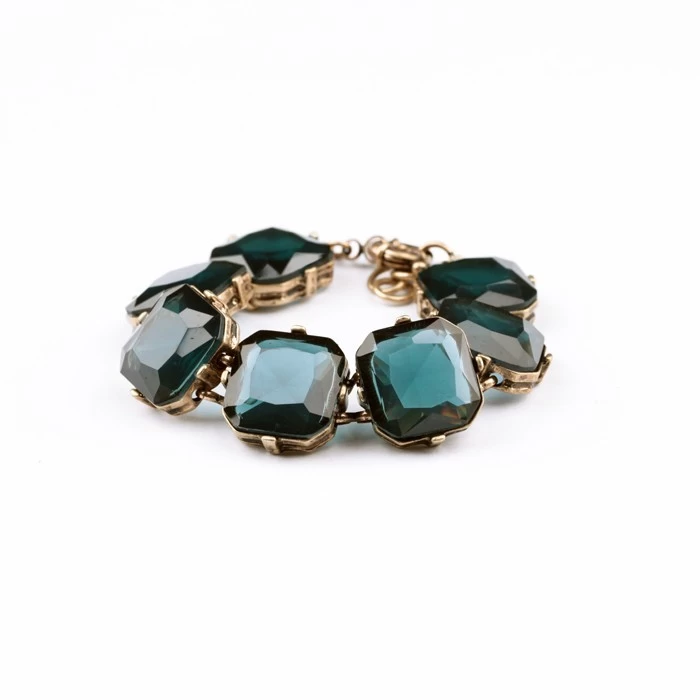 porcelana Wholesale Women Accessories Square Crystal Bracelets Birthday Anniversary Gifts for Women Mom Wife fabricante