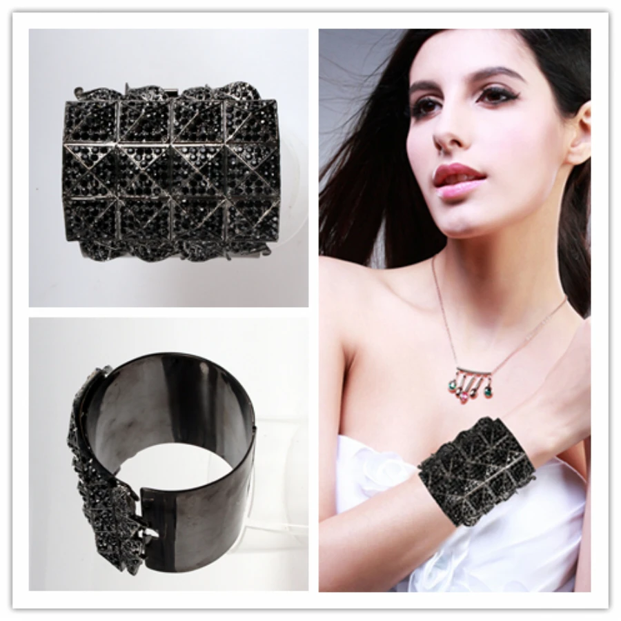 Wholesale stage catwalk charm bracelet bangle，Famous fashion people bracelet bangle Silver charm bracelet wholesale