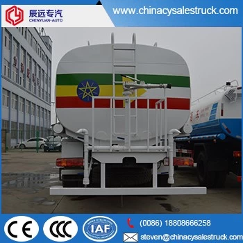 HOWO العلامة التجارية 20m3 شاحنة صهريج مياه المورد المياه في الصين
