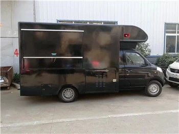 中国小型移动食品卡车在迪拜出售
