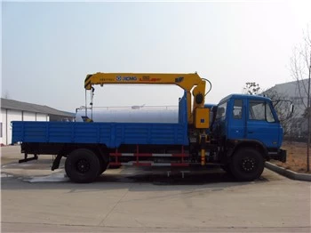 6 toneladas de grúa hidráulica con proveedor de camiones en China