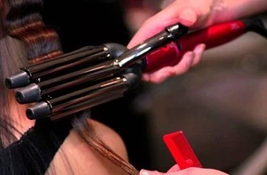 China Como para modelar o cabelo com um barril triplo duvidar? fabricante