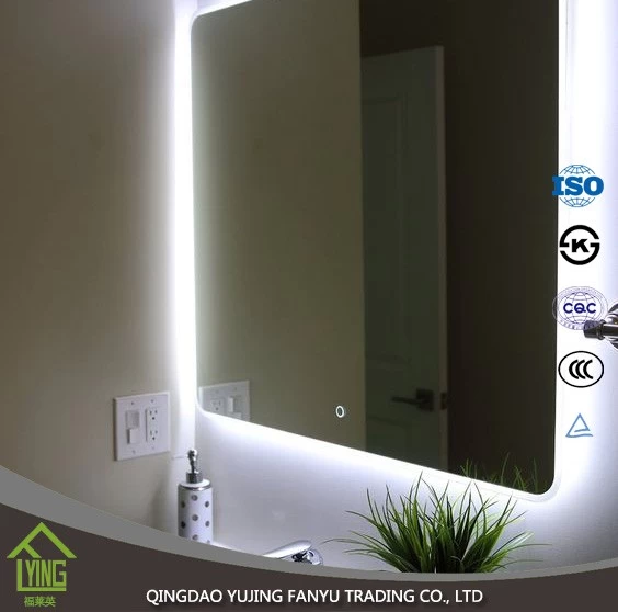 China Großhandel Lose Glitter Badezimmerspiegel geben dekorativen Spiegel mit LED Spiegelleuchte Hersteller