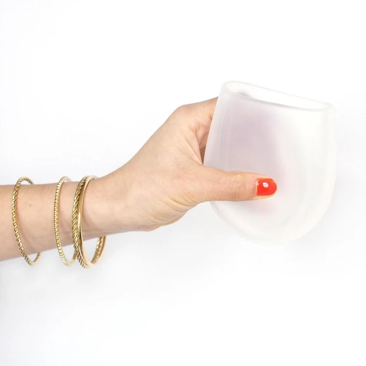 Grossiste de verres à vin en silicone à 12 grammes de qualité alimentaire et à lave-vaisselle