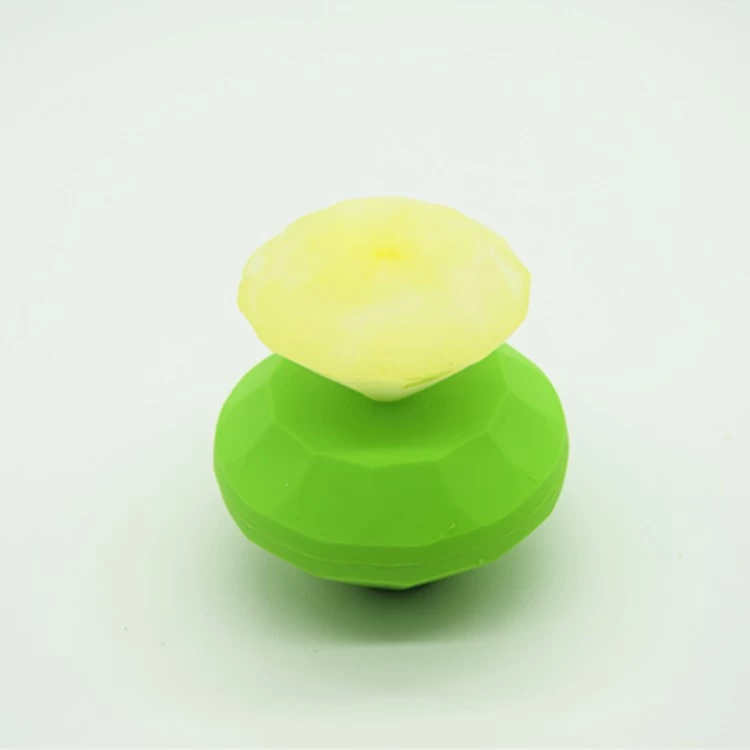 FDA approuvé Silicone Iced Out Diamond Ice Cube Tray, 3D Diamonds Gem Cool Molde de savon au savon