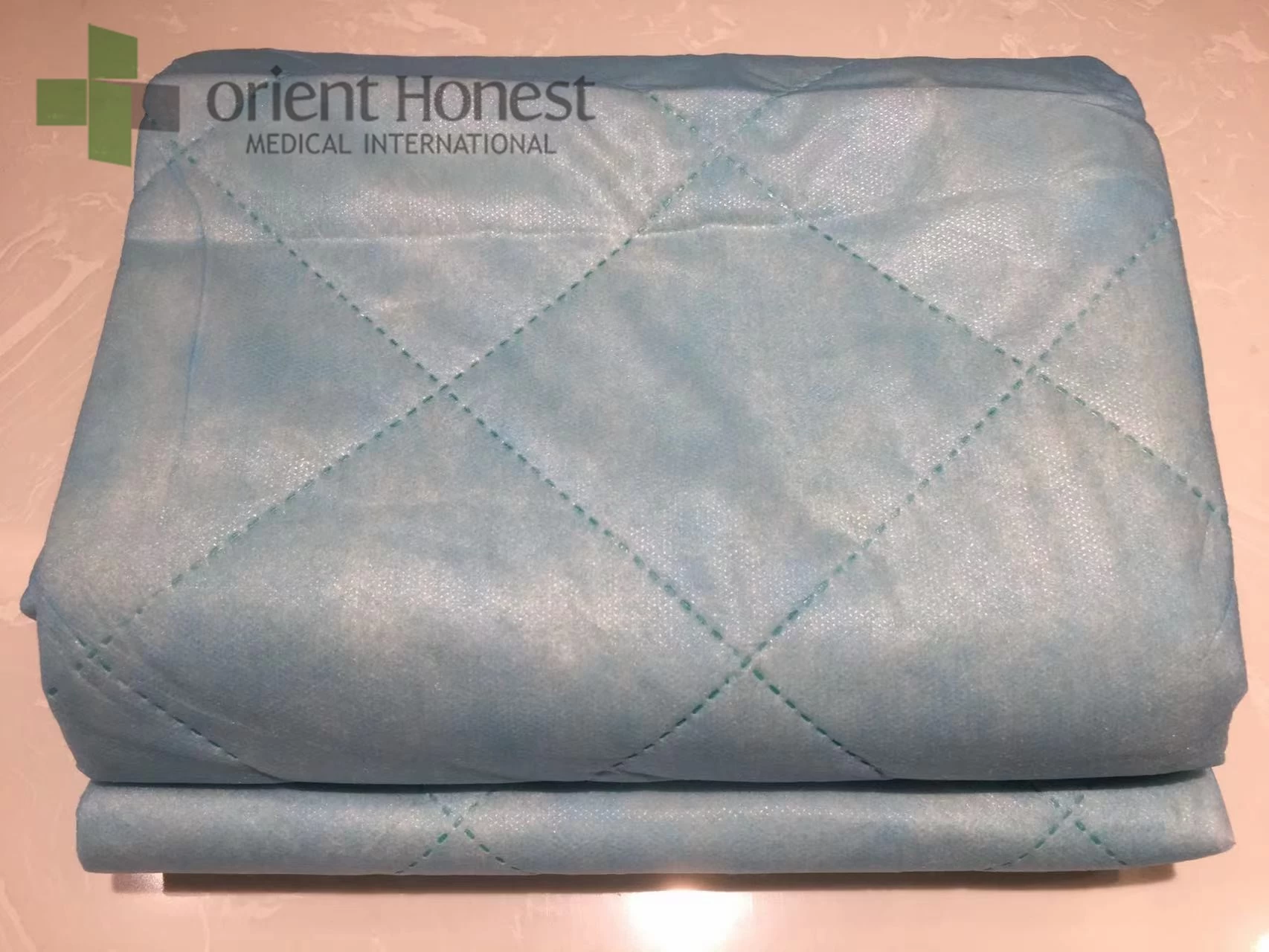 Disposable non woven moving blanket polyester warming blanket manufacturer