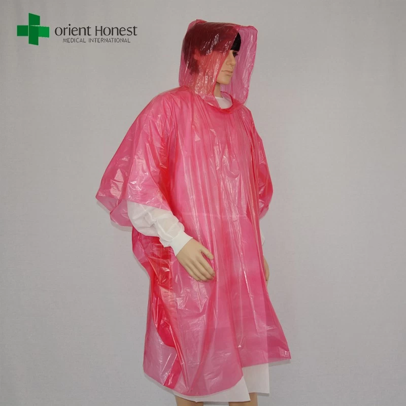 China PE Red Color wasserdicht Kunststoff Einweg Regenmantel mit Kapuze Lieferanten Hersteller