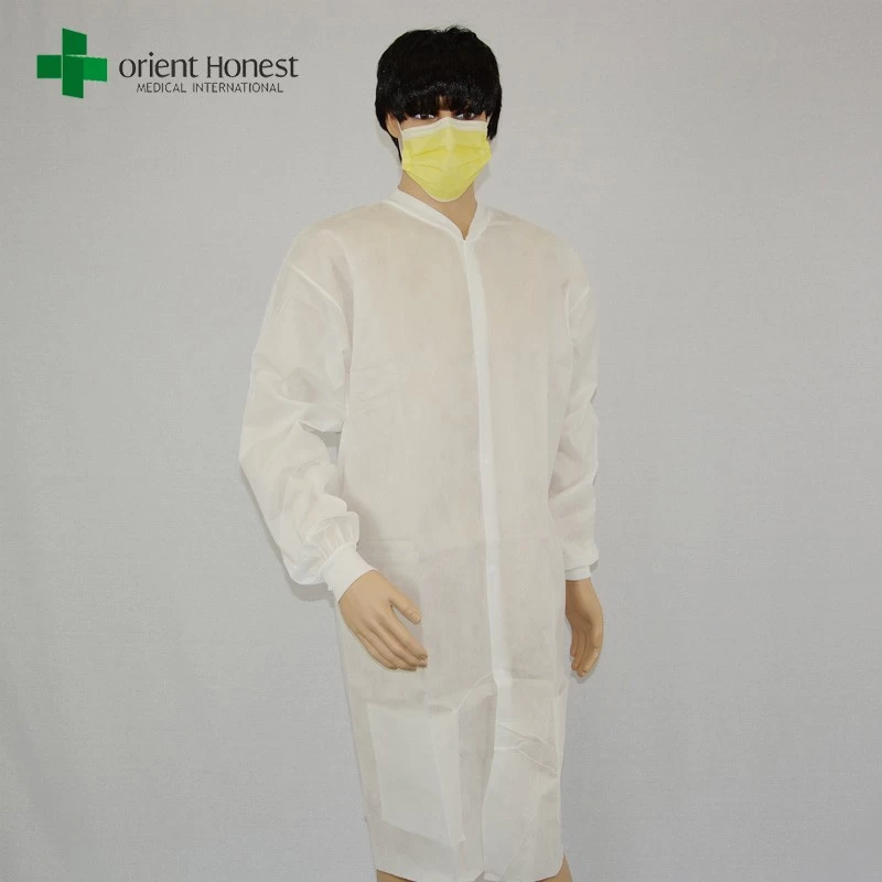 China cheap pp disposable lab coats，white PP30g antistatic lab coats,sterile packing disposable lab coat manufacturer