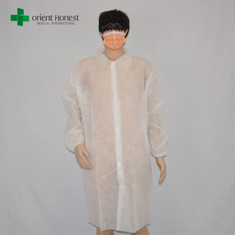 Cina pakai pengunjung mantel tanaman, non woven jas putih sekali pakai, pakai jas lab putih pabrikan