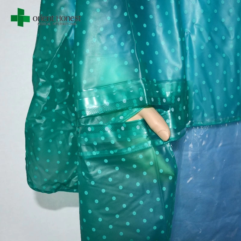 plastic raincoat ponchos supplier, green rain coat poncho , cheap price waterproof poncho