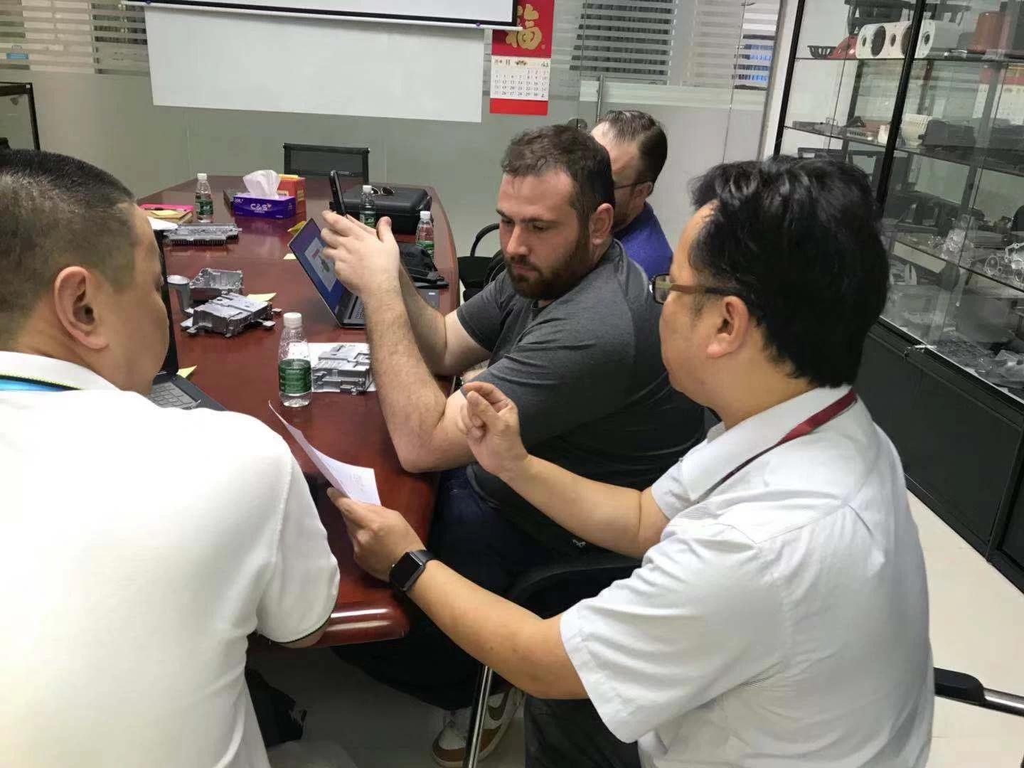 XY-GLOBAL organize discussion with customer about 3D printer parts