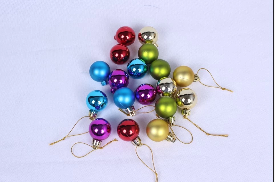 China 30mm Dia Multicolor Plastic Christmas Ball Hersteller
