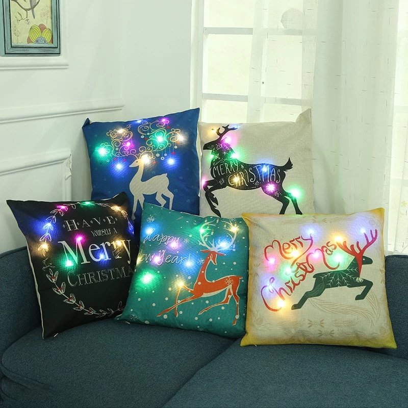 الصين 45*45cm led Christmas Pillow Case For Home Santa Clause Christmas Deer Cotton Cushion Cover الصانع