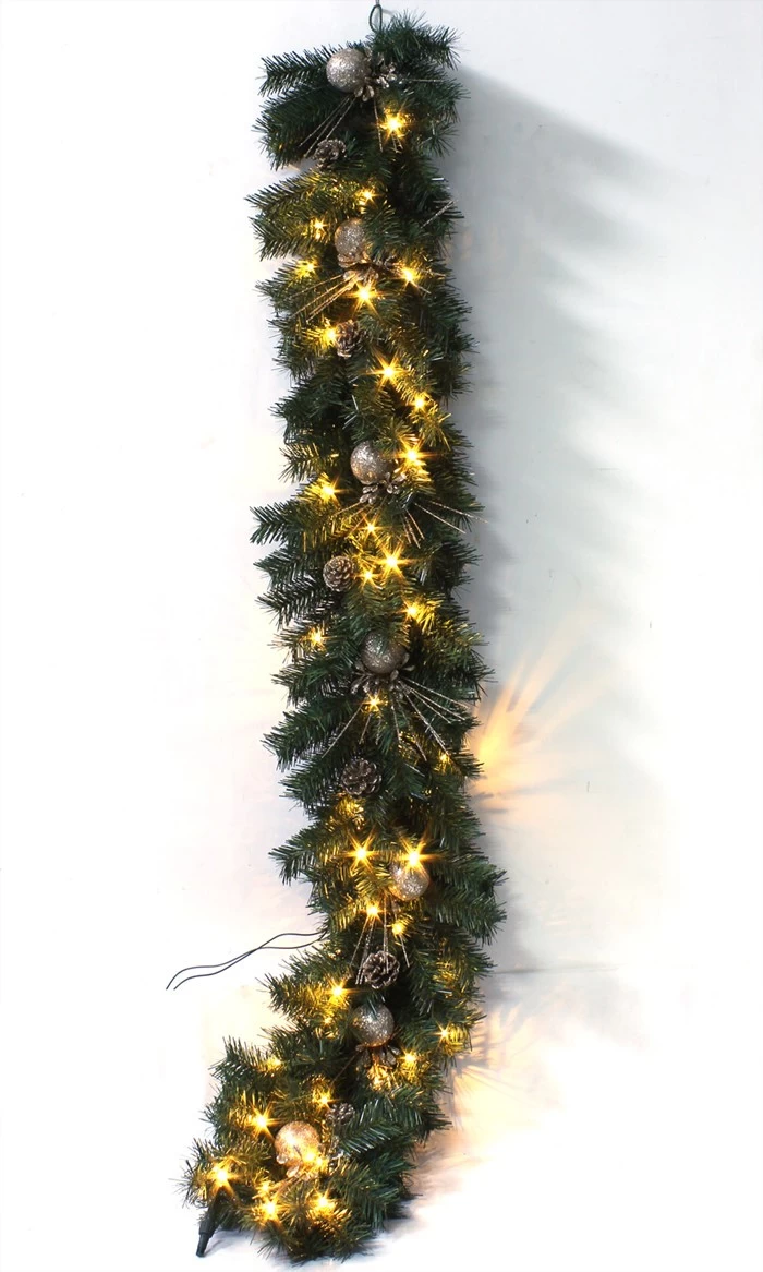 China 6 ft Christmas Lighted Garland manufacturer