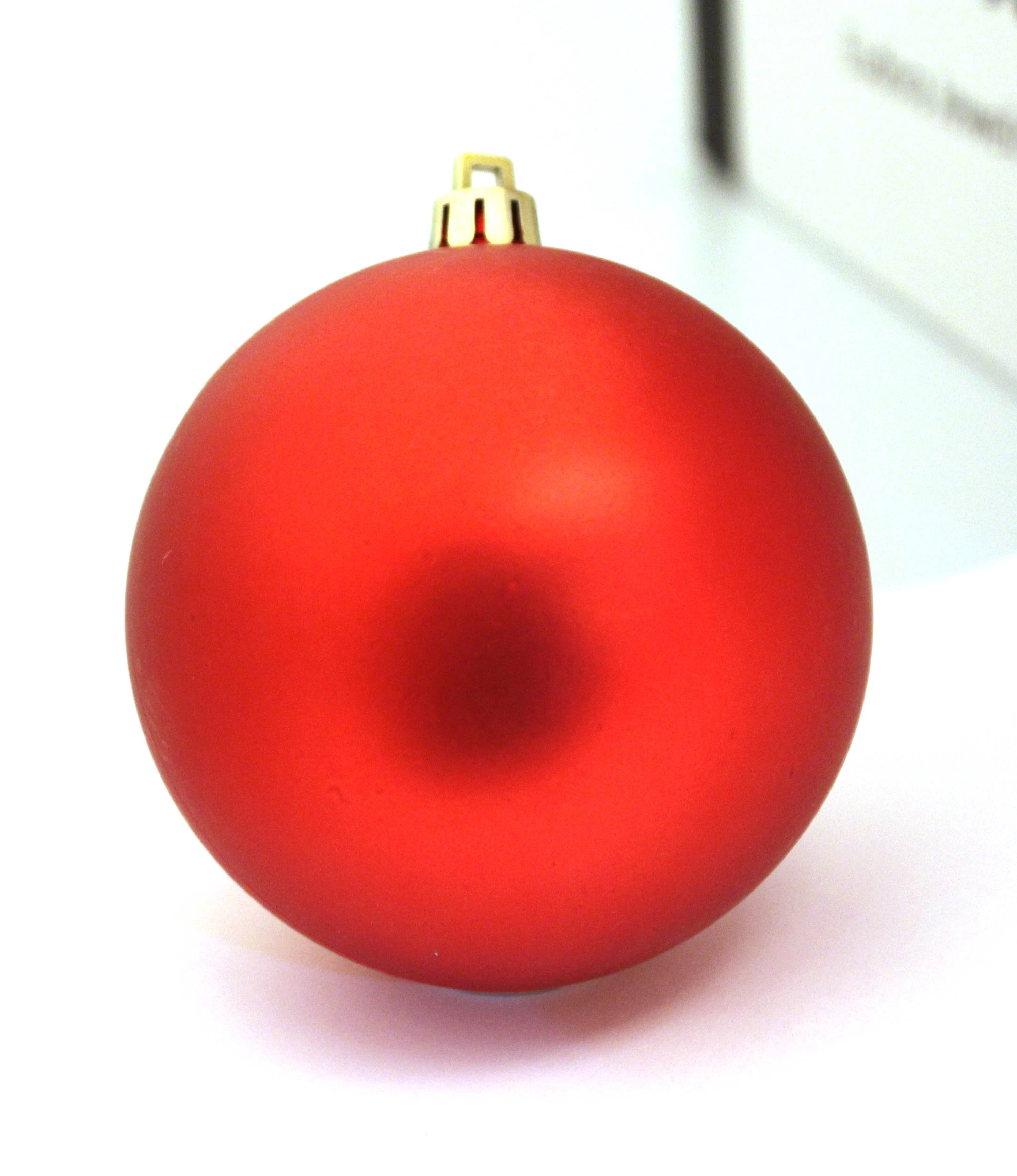 China Anti-UV Outdoor Christmas Ornaments Ball manufacturer