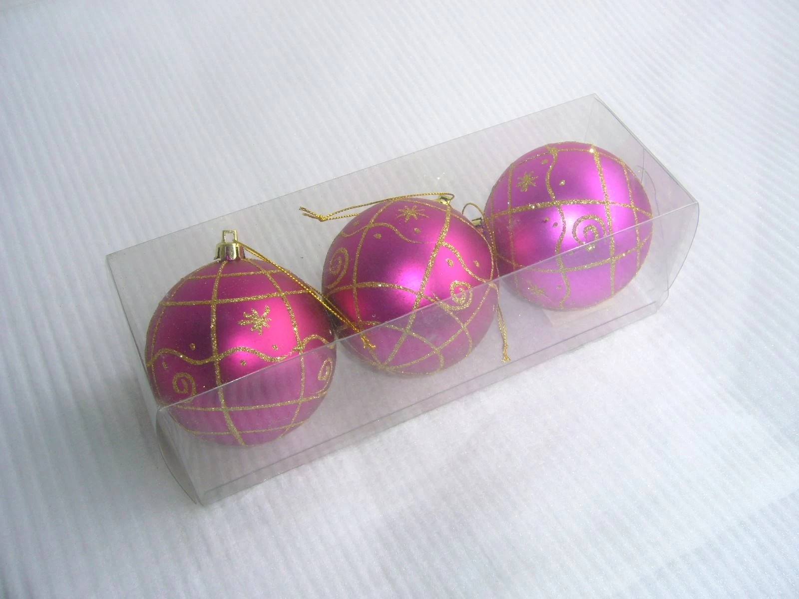 China Dauerhaft gute Qualität Hanging Christmas Ball Hersteller