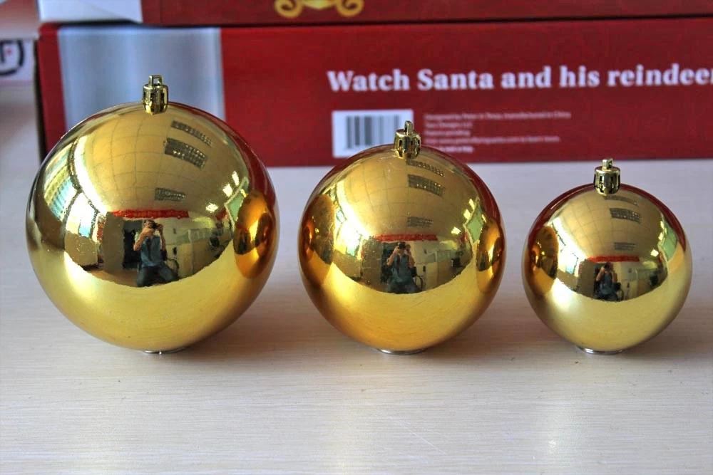 China Excellent Quality Shiny Gold Plastci Xmas Ball fabricante