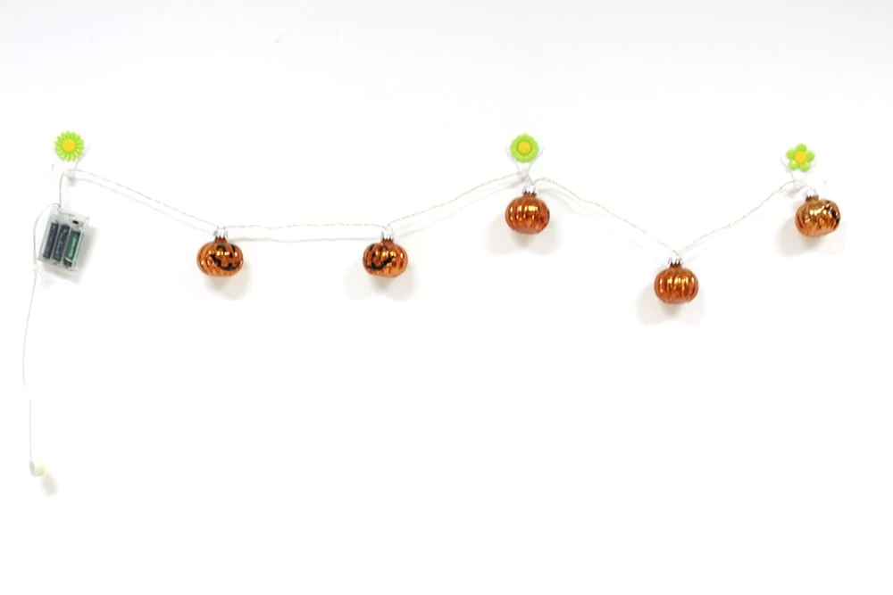 Cina Fine Quality Salable Lighted Hanging Oranment Set produttore