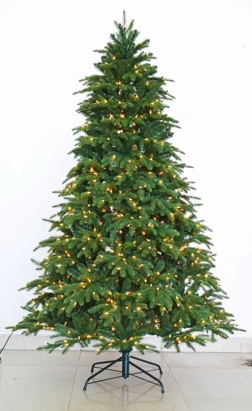 China Realistic 7.5 FT warm white pre-lit  regular christmas trees manufacturer