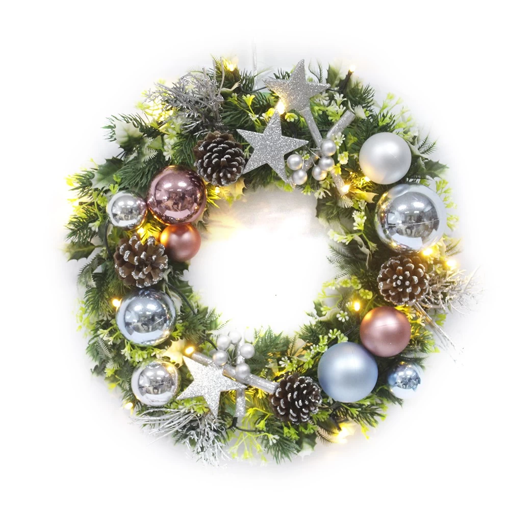 الصين Superior Quality Christmas Wreath With Ornaments الصانع