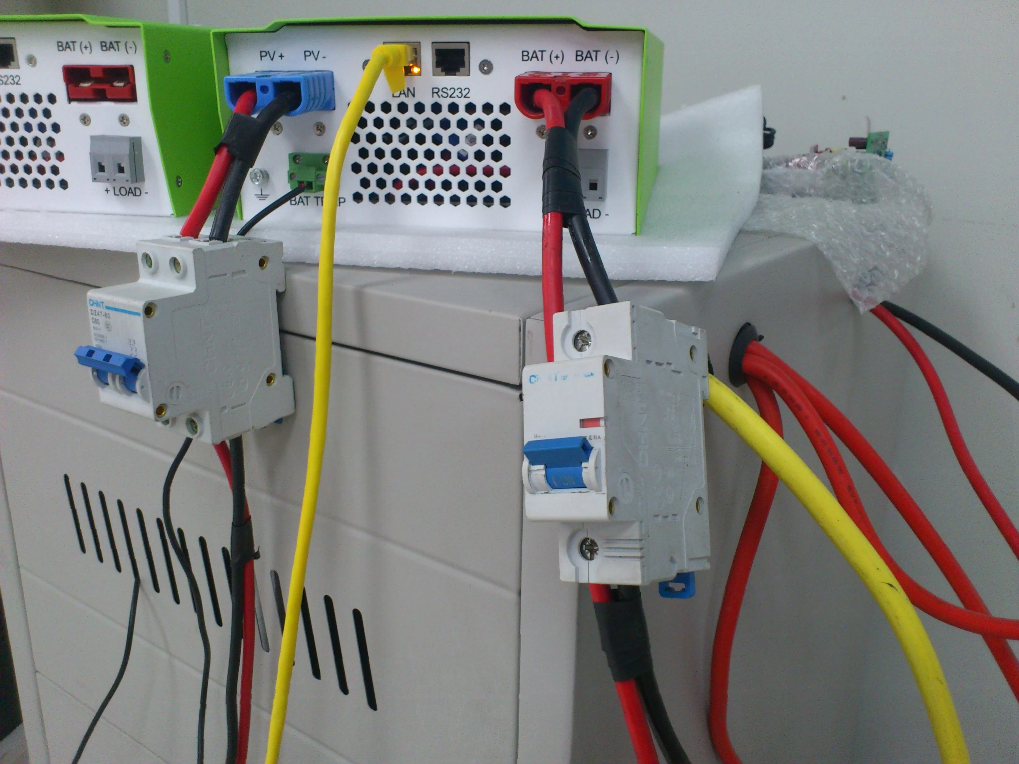Data logging LAN charge regulators 12v 24v 48v Ethernet solar charger 50a