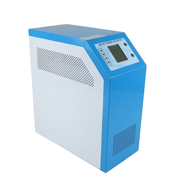 I-P-SPC Low Frequency Inverter with Built-in Solar Charge Controller 700W