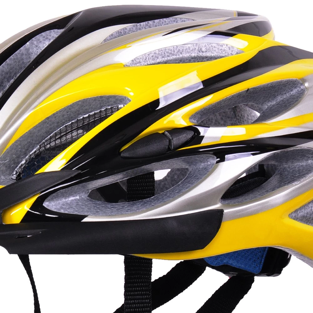 black cycle helmet